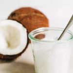 Huile de coco pour chien : bienfaits et utilisations